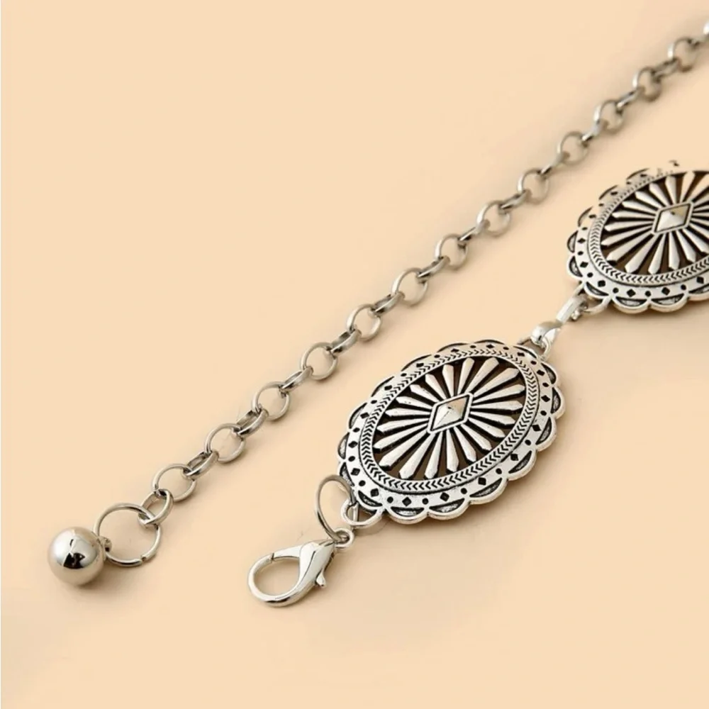 Western Textured Geometric Chain Belt - Picture 2 of 3